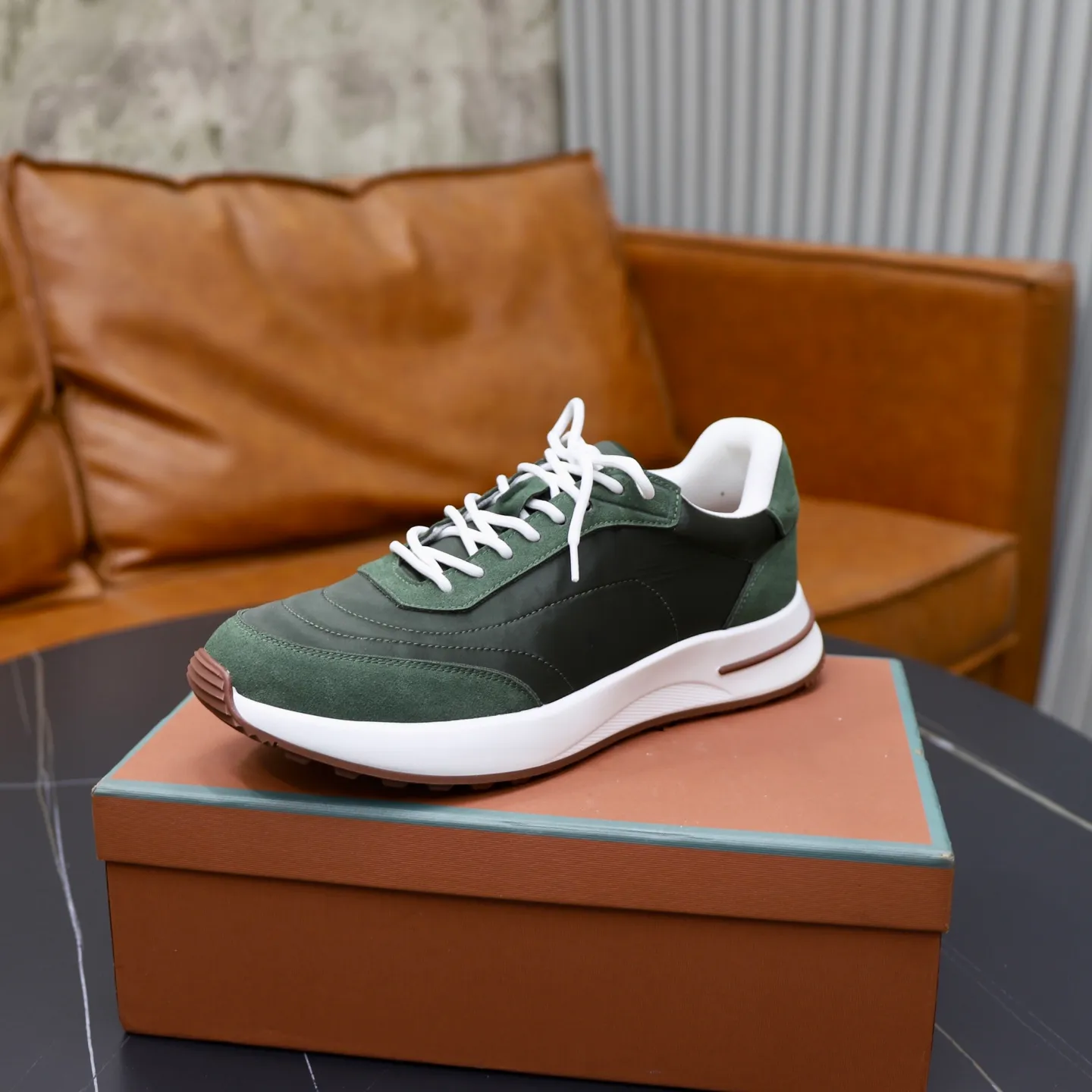 Ex-factory price: 462💰Loropiana LP men's shoes ♞size; 38-44 "45. Customized" original leather splicing. It is really easy to wear, lazy, relaxed, casual, perfect comfort, and there are many color choices, and they all look good with clothes. Is it true that Loropiana can bring social value? “Loropiana is the best thing money can buy”